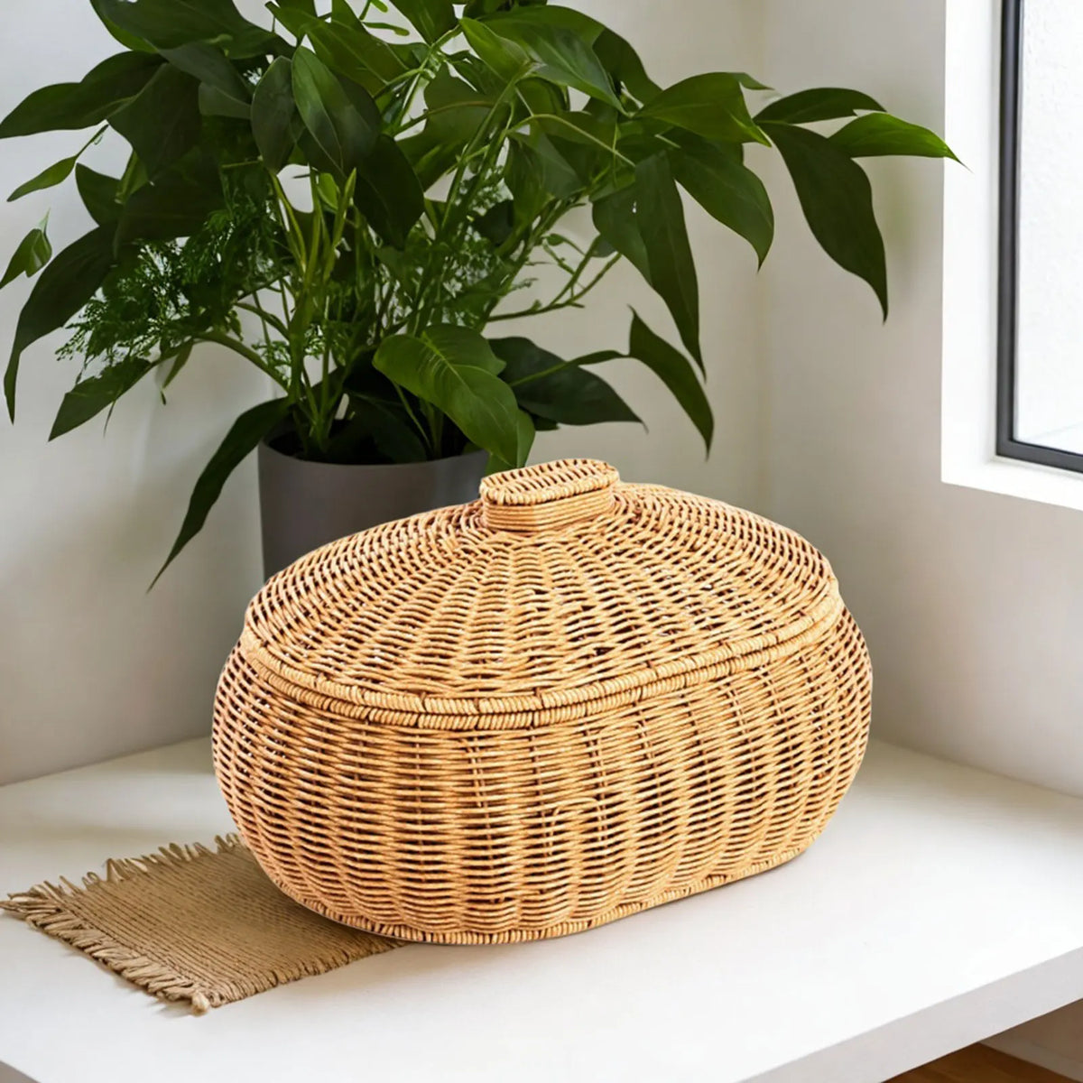 Handwoven Basket Home Décor Shelf Baskets Bin with Lid Food Storage Basket for Bathroom Living Room Bedroom Kitchen Shelves