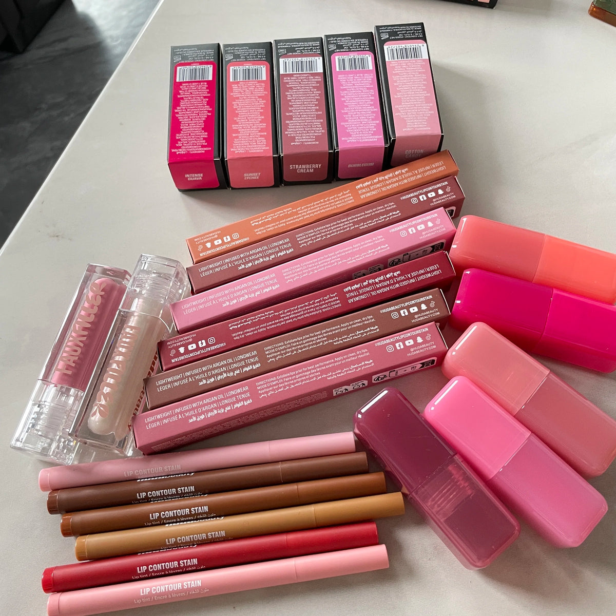 Brand Lip Gloss Hydration Lip Blam Waterproof Lip Liner Baking Fragrance Free Loose Oil Control Setting Powder Beauty Beauty Set