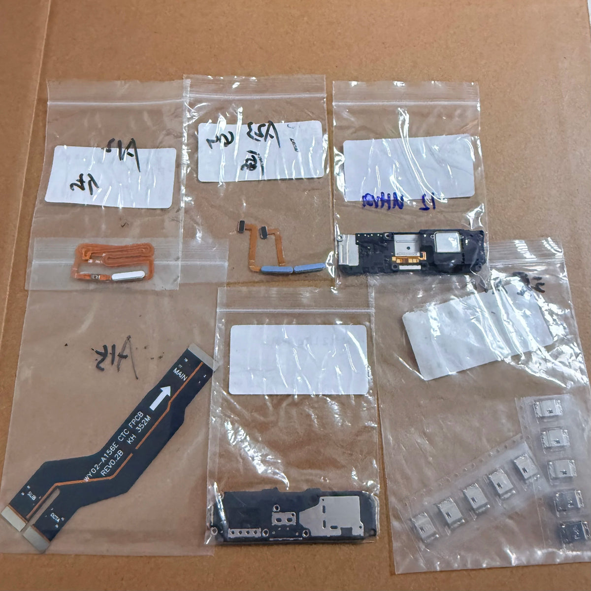Mobile phone accessories wholesale mixed models quantities colors atacado link