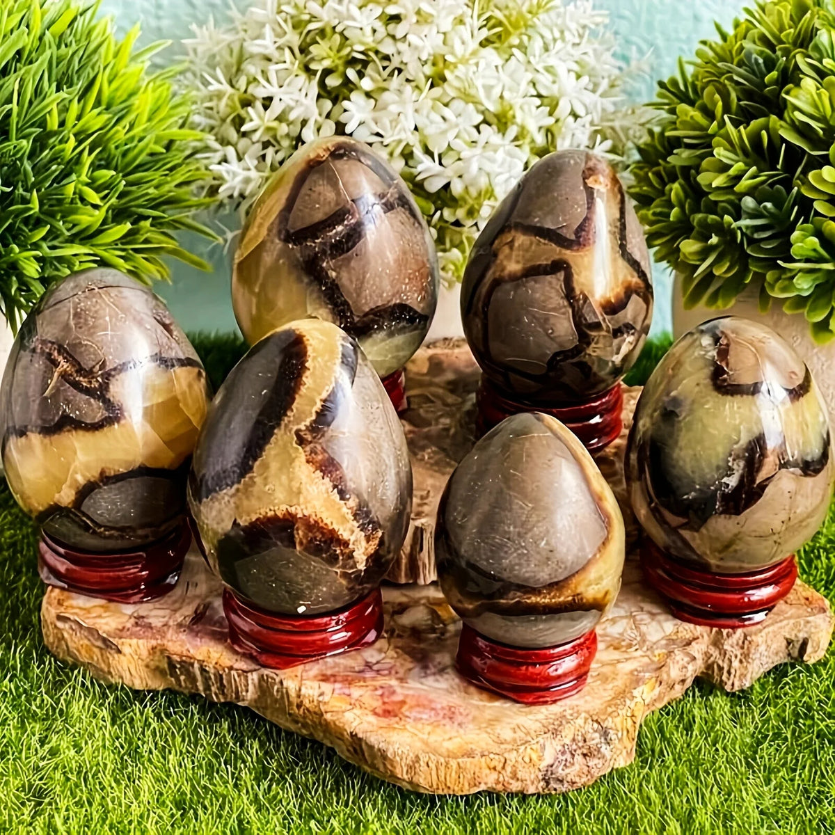 Natural Dragon Egg Geode Sculpture Hand Carved Crystal Cluster Interior Stone Egg Bohemian Holiday Home Decor Gift