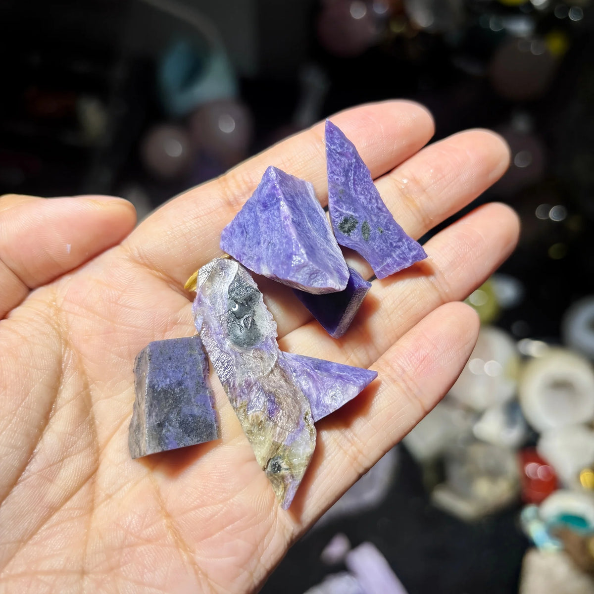 Natural Purple Charoite Rough Crystal, Polished, Suitable for Jewelry Making, Luxury Collectible Gifts, Bohemian Home Décor