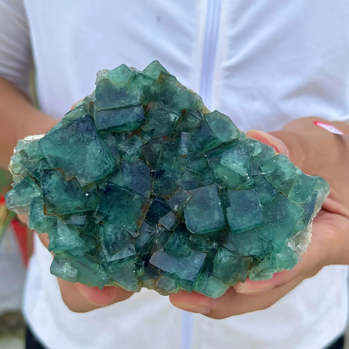 Reliable Cluster of Green Fluorite Mineral Specimens，a Primitive Green Fluorite Specimen Cube,perfect for Home Décor Aesthetics