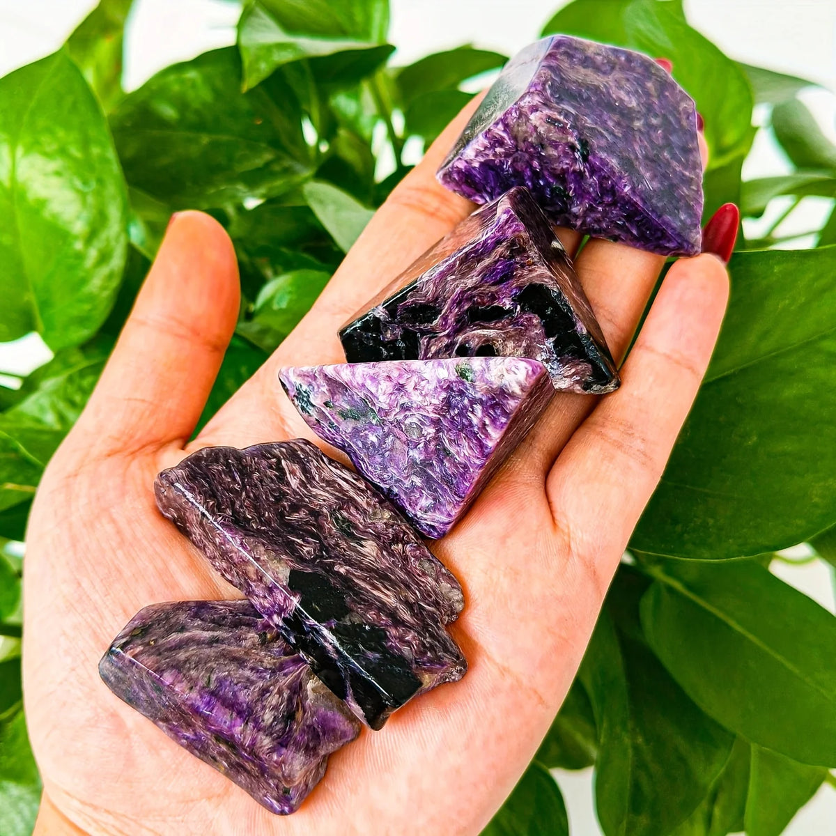 Natural Purple Charoite Rough Crystal, Polished, Suitable for Jewelry Making, Luxury Collectible Gifts, Bohemian Home Décor