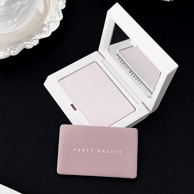 Fenty Beauty Multicolored Lip Gloss Moisturize Plumper Long-acting Lipstick Nude Pink Highlight Powder Contour Stick Makeup Set