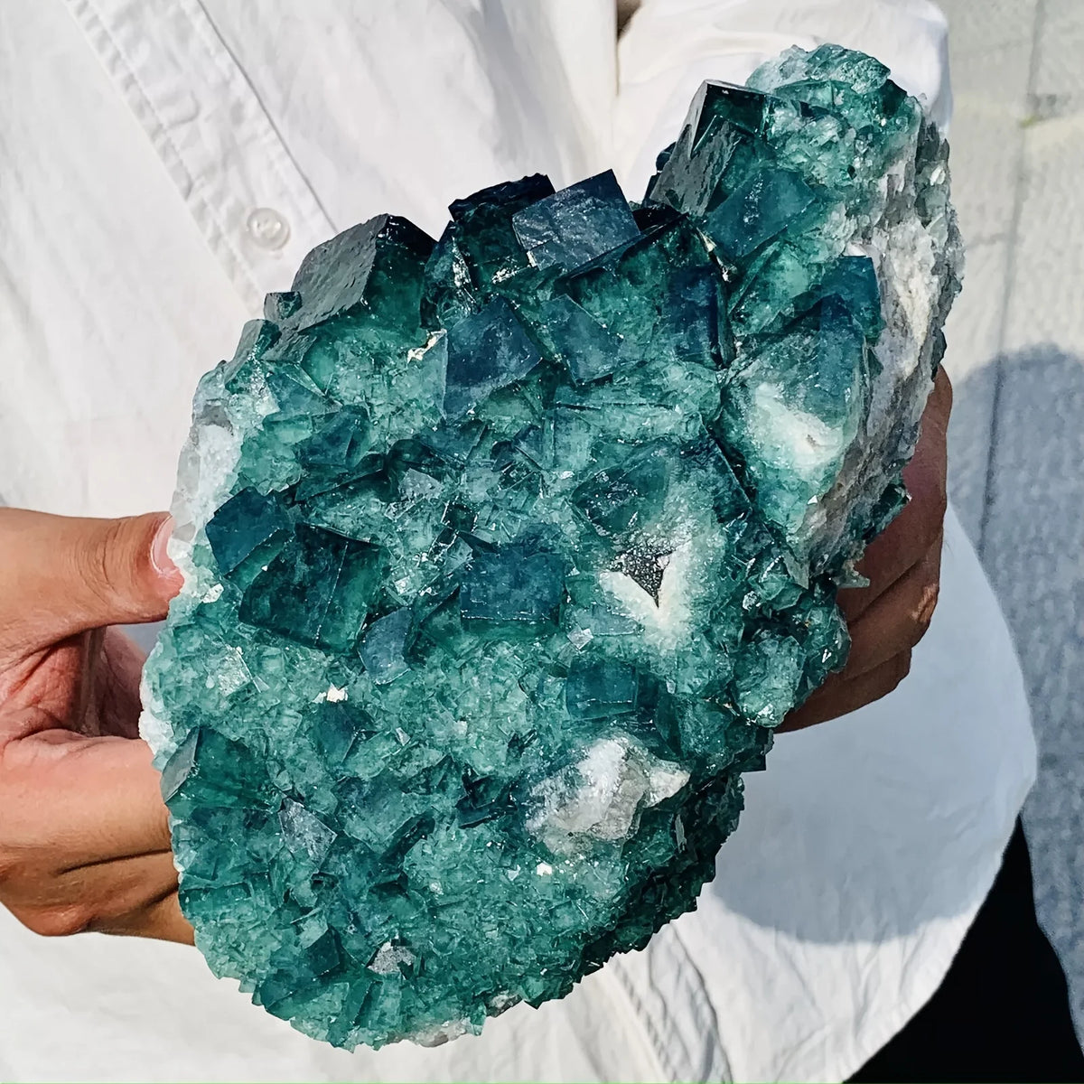 Reliable Cluster of Green Fluorite Mineral Specimens，a Primitive Green Fluorite Specimen Cube,perfect for Home Décor Aesthetics