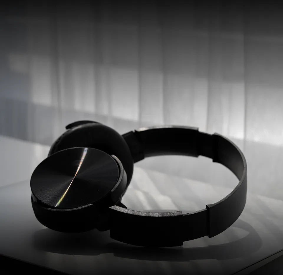 TECH & GADGETS